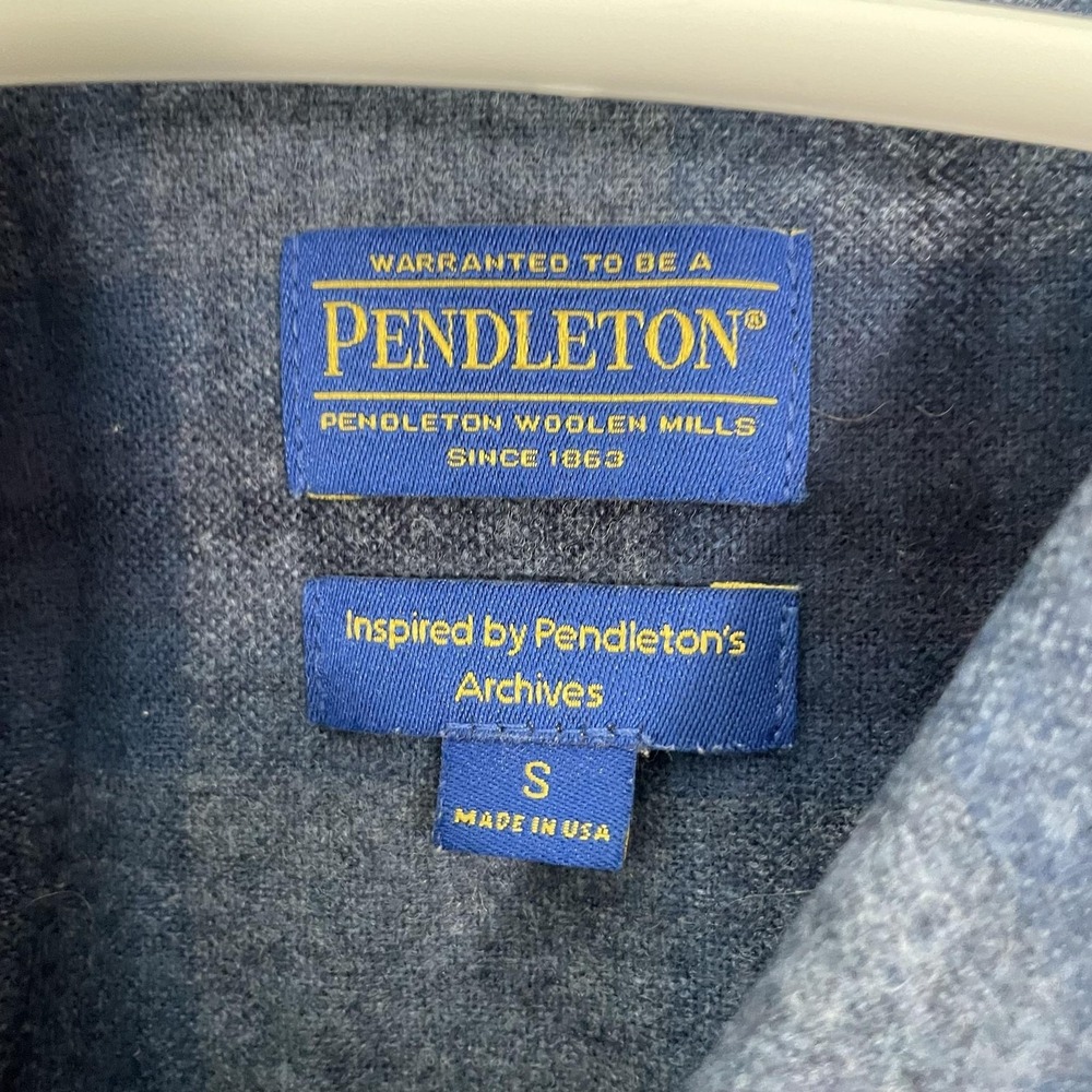 Pendleton Jacket Womens Small Blue Plaid Flannel Wool Button Front Made In USA - Picture 2 of 9